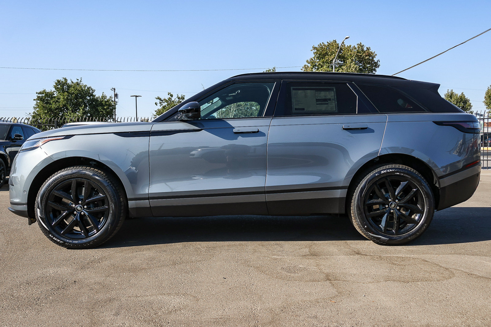 New 2026 Land Rover Range Rover Velar S AWD/4WD image 8