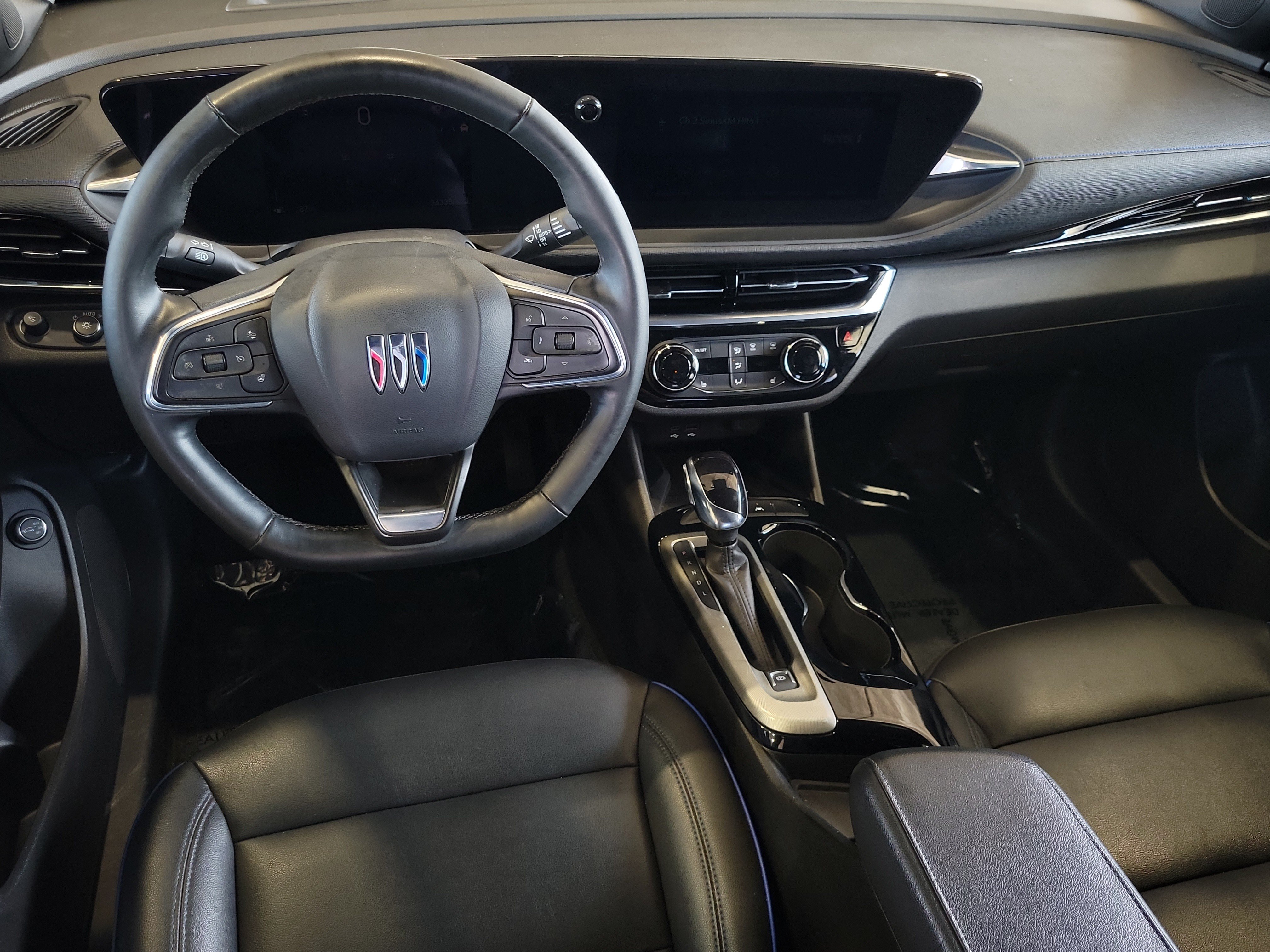 Used 2024 Buick Envista Sport Touring w/ Convenience I Package FWD image 13