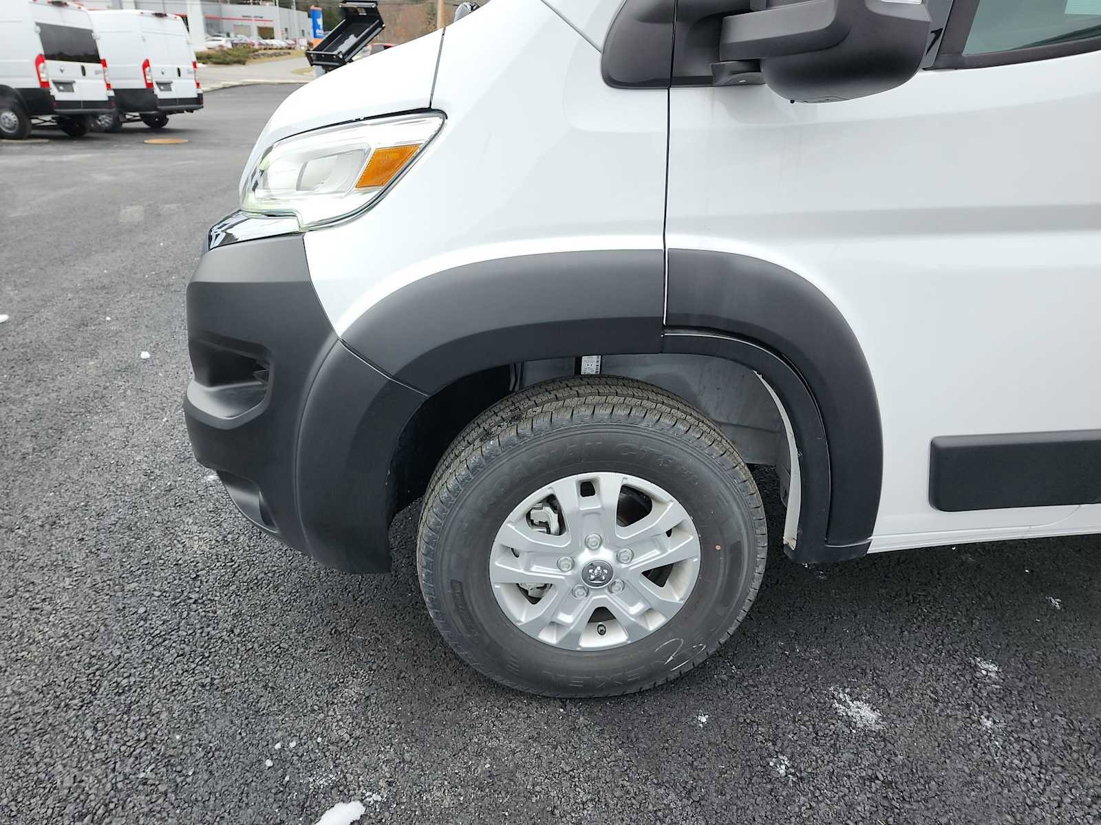 New 2024 RAM ProMaster 3500 w/ Quick Order Package 22G SLT image 10