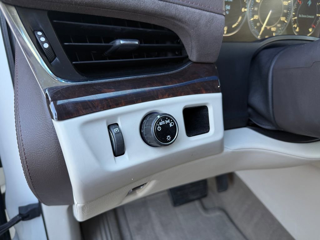 Used 2015 Cadillac Escalade ESV Premium image 39