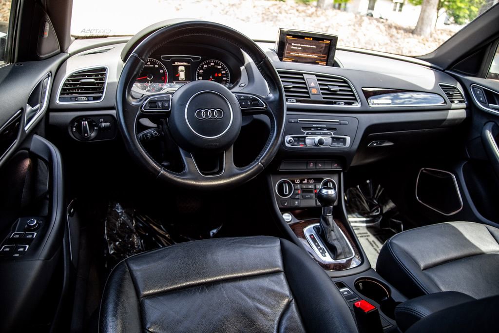 Used 2016 Audi Q3 2.0T Prestige w/ Prestige Package AWD/4WD image 10