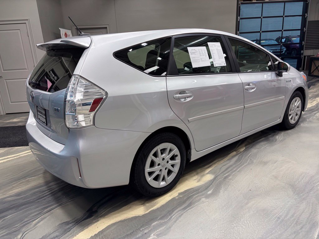 Used 2012 Toyota Prius V Three FWD image 29