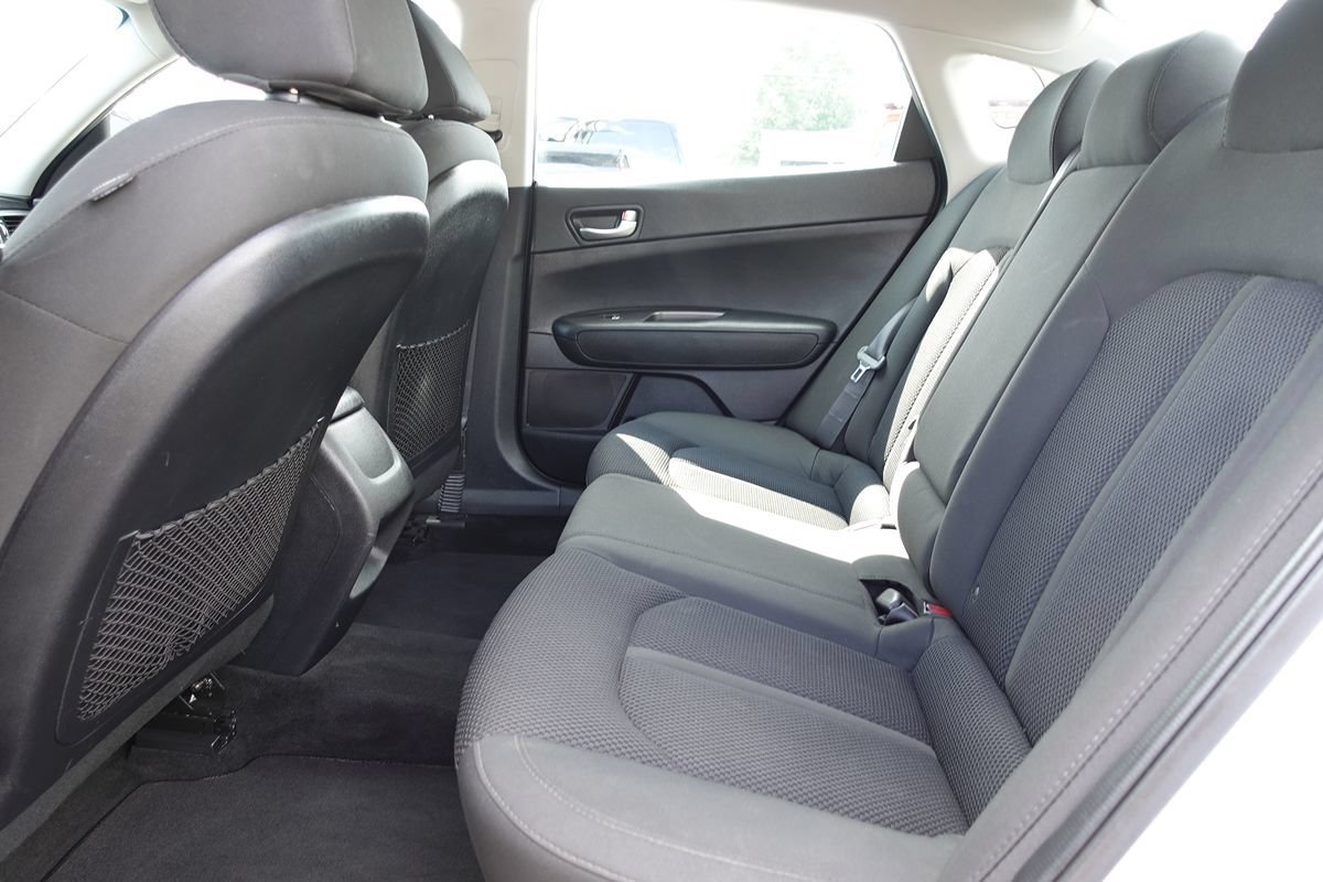 Used 2019 Kia Optima LX FWD image 16