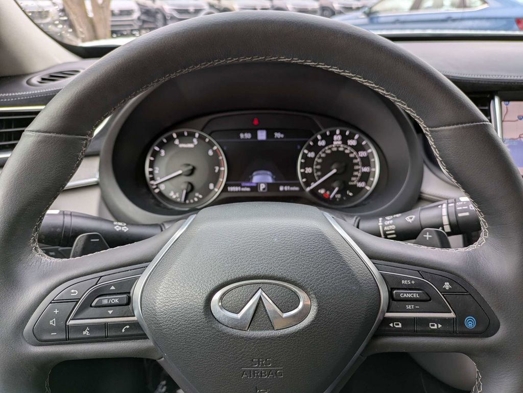 Used 2023 INFINITI QX50 Sensory image 37