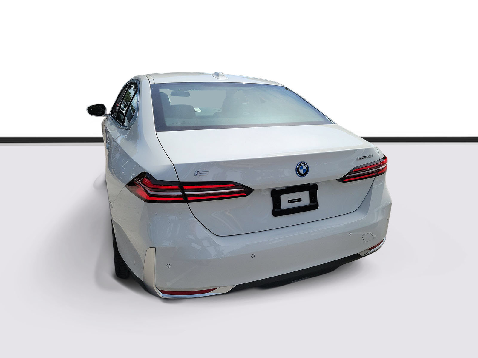 New 2026 BMW i5 eDrive40 RWD image 3