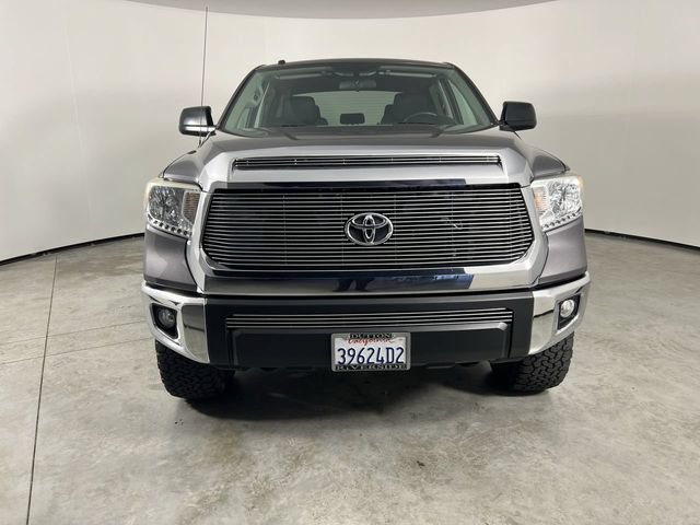 Used 2017 Toyota Tundra SR5 AWD/4WD image 3