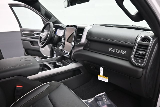 New 2027 RAM 1500 Laramie AWD/4WD image 30