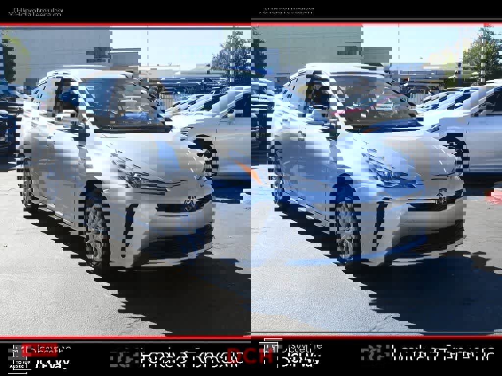 Used 2022 Toyota Prius L Eco image 3