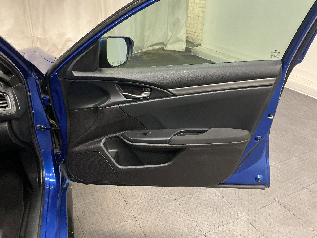 Used 2018 Honda Civic Sport image 32
