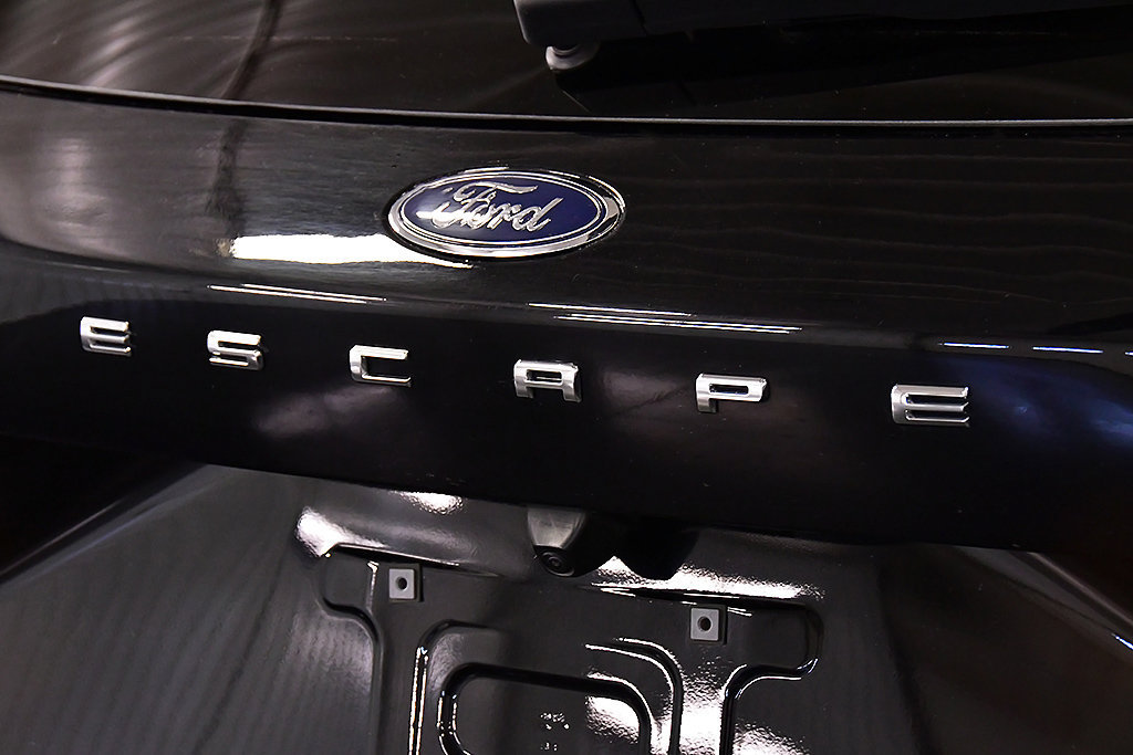 Used 2025 Ford Escape Active AWD/4WD image 10