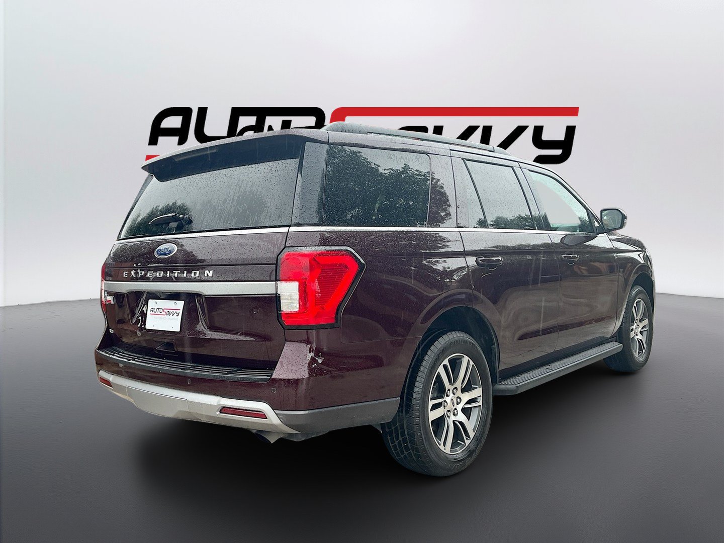 Used 2024 Ford Expedition XLT RWD image 7