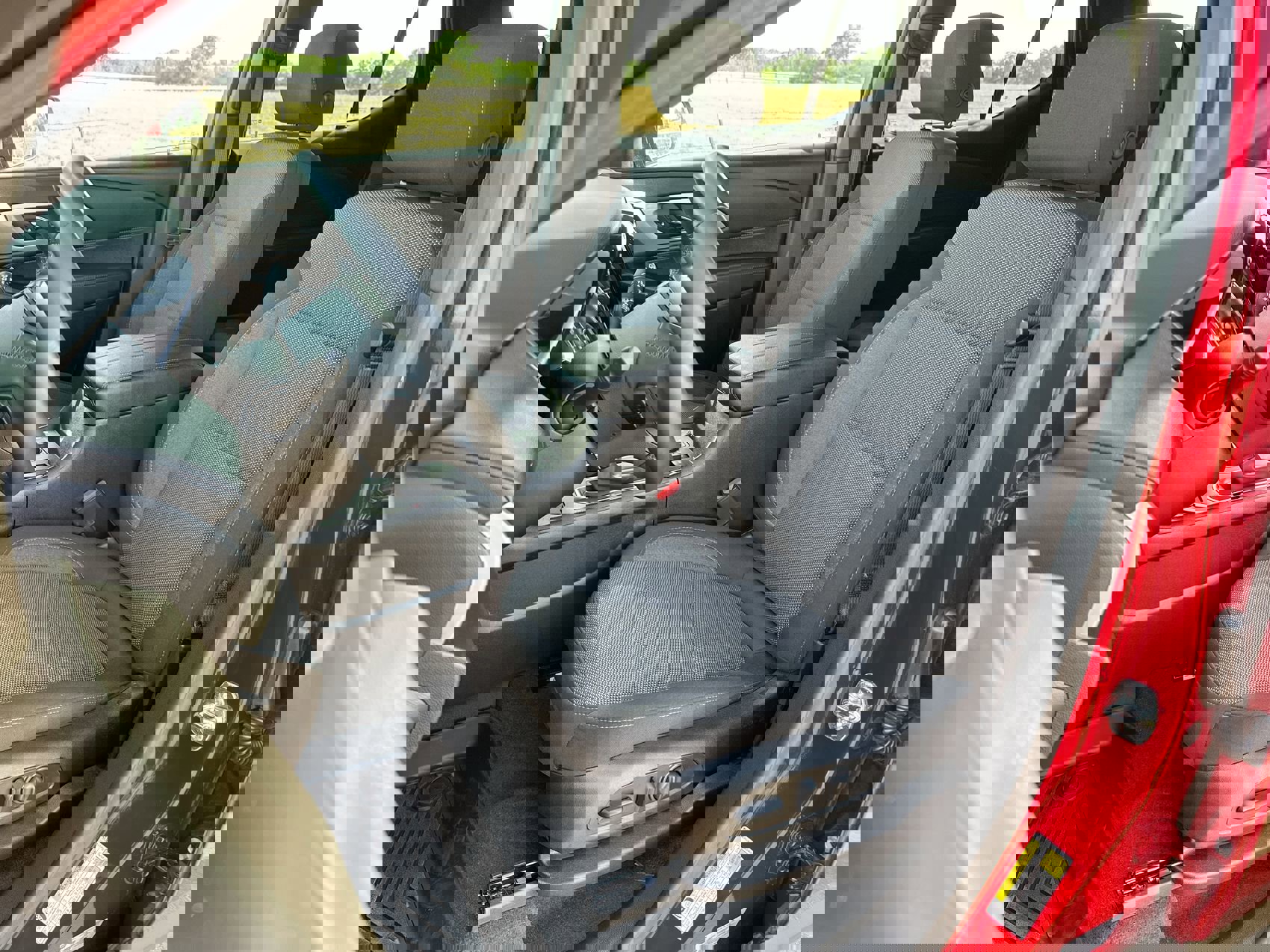 Used 2023 Chevrolet Traverse LT image 11