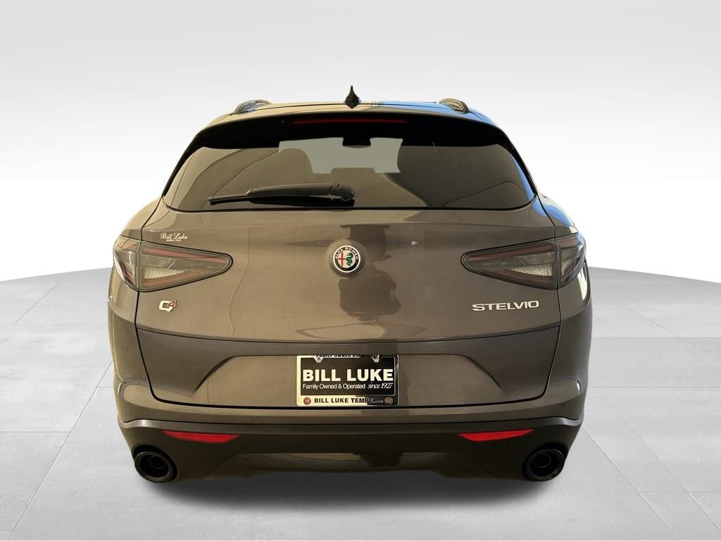 New 2025 Alfa Romeo Stelvio Sprint w/ Convenience Package image 8