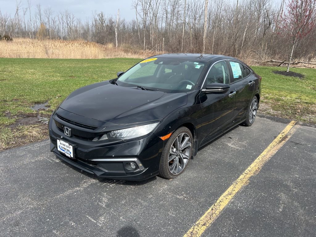 Used 2019 Honda Civic Touring image 3