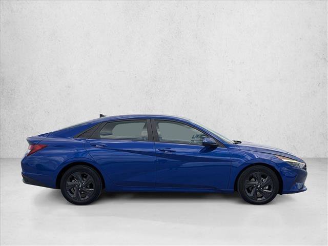 Used 2021 Hyundai Elantra SEL w/ Convenience Package FWD image 4
