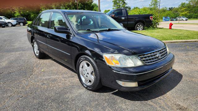 Used 2004 Toyota Avalon XLS FWD image 1