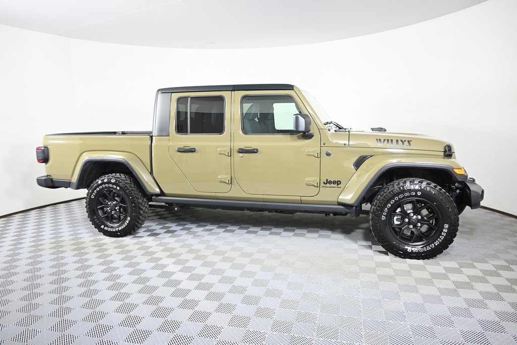 New 2025 Jeep Gladiator Willys image 9