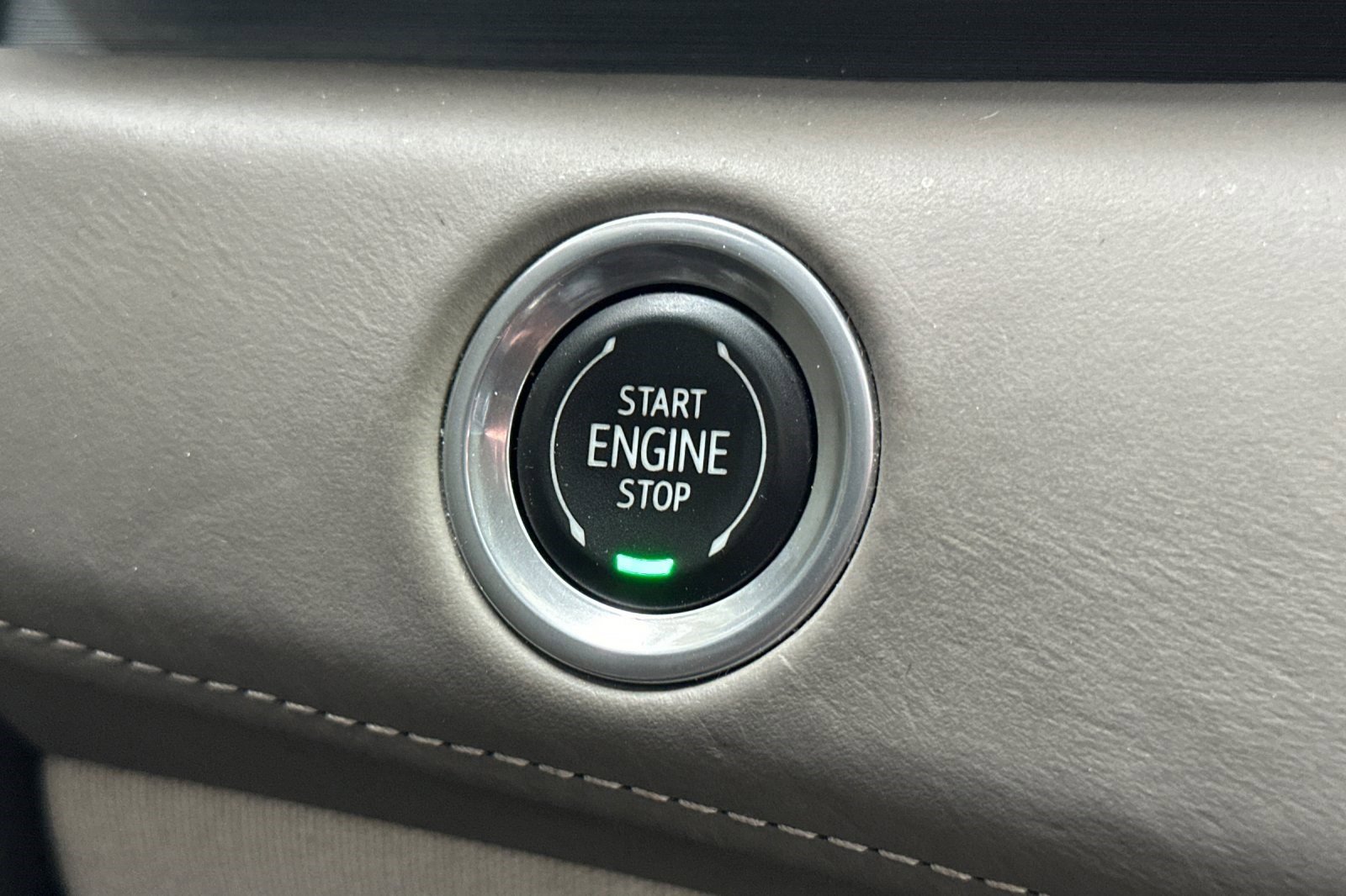 Used 2021 Cadillac Escalade Sport Platinum w/ Heavy-Duty Trailer Package image 36