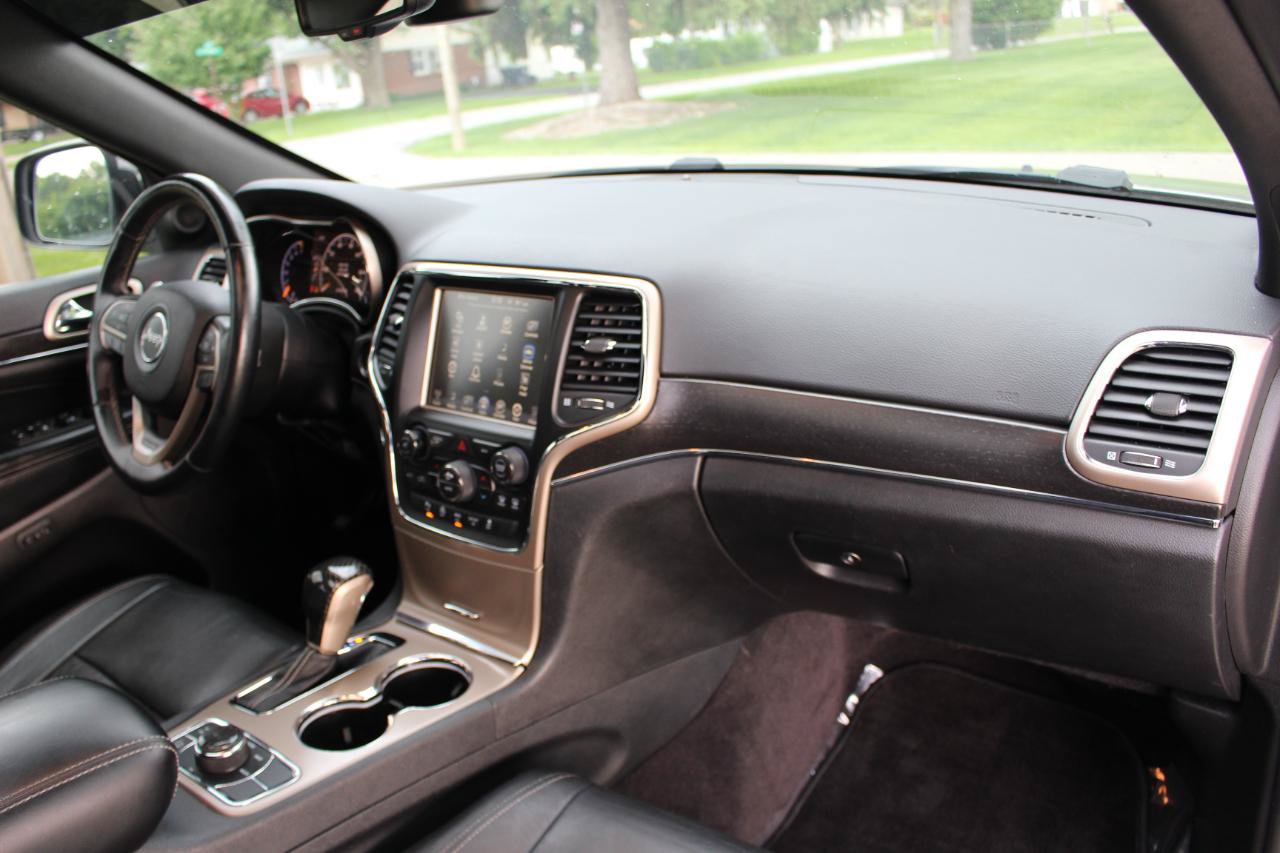 Used 2016 Jeep Grand Cherokee Limited AWD/4WD image 44