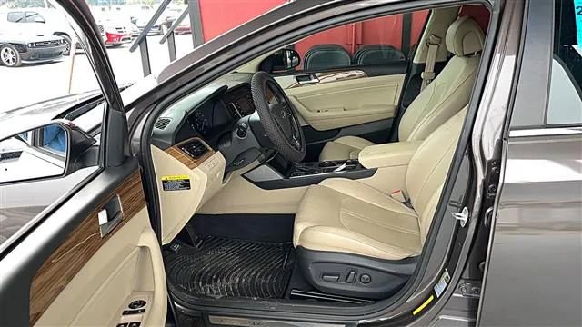 Used 2015 Hyundai Sonata Limited w/ Cargo Package FWD image 4