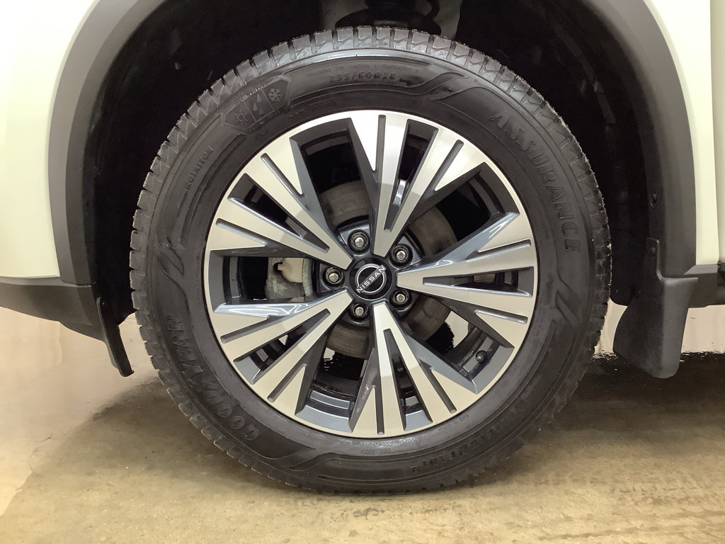 Used 2023 Nissan Rogue SV AWD/4WD image 24