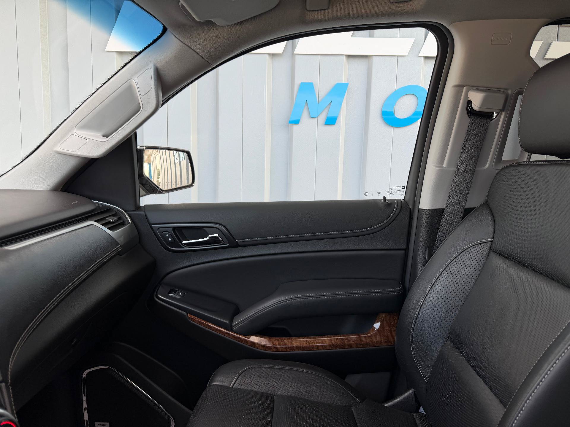 Used 2019 Chevrolet Tahoe Premier AWD/4WD image 19