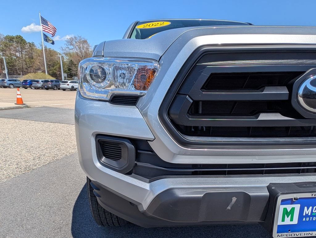 Used 2022 Toyota Tacoma SR AWD/4WD image 10