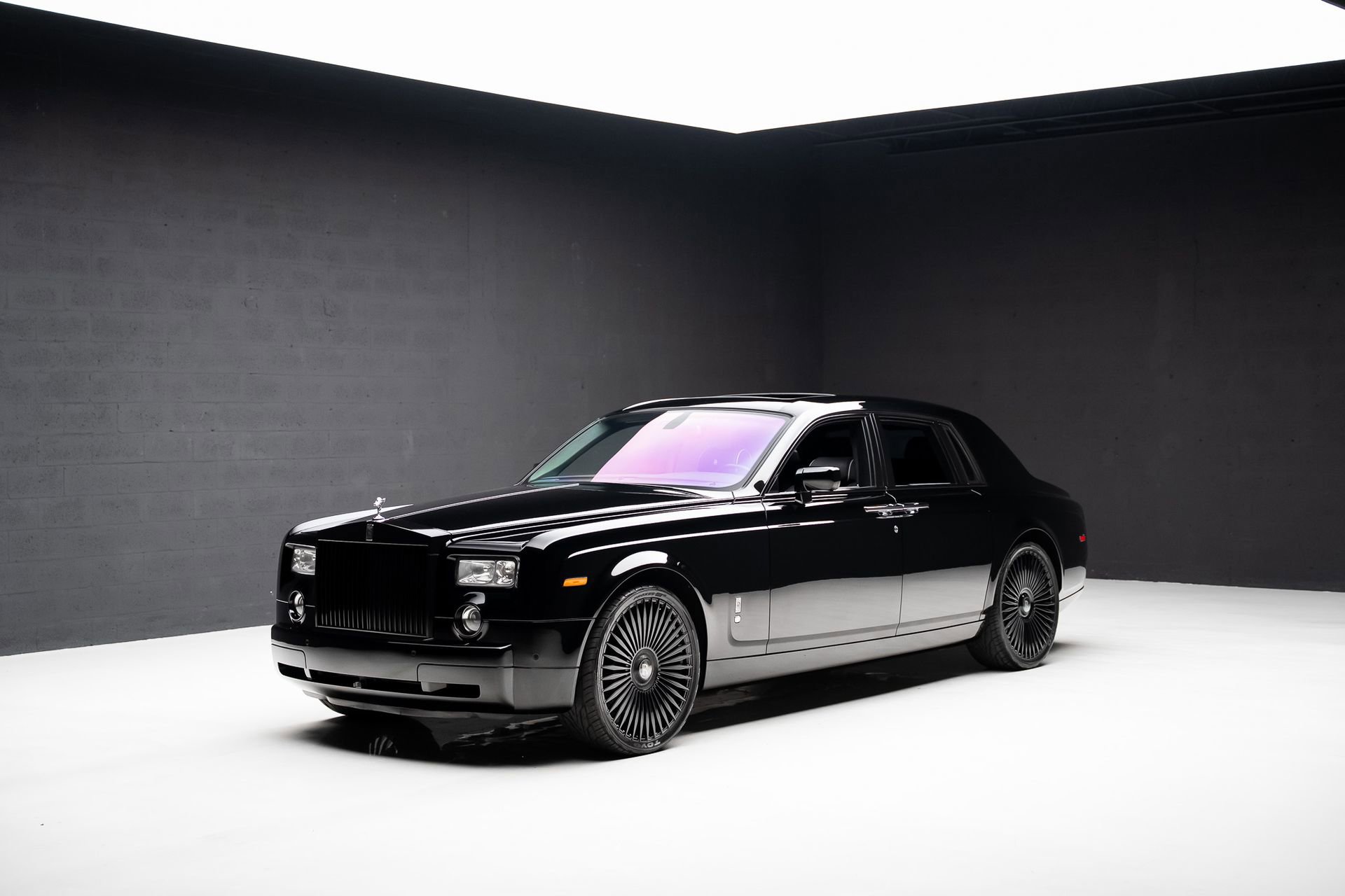 Used 2007 Rolls-Royce Phantom Sedan RWD image 4