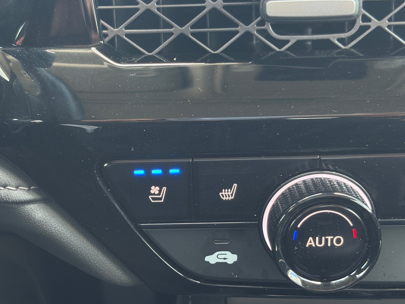 Used 2024 Honda Accord Touring image 19