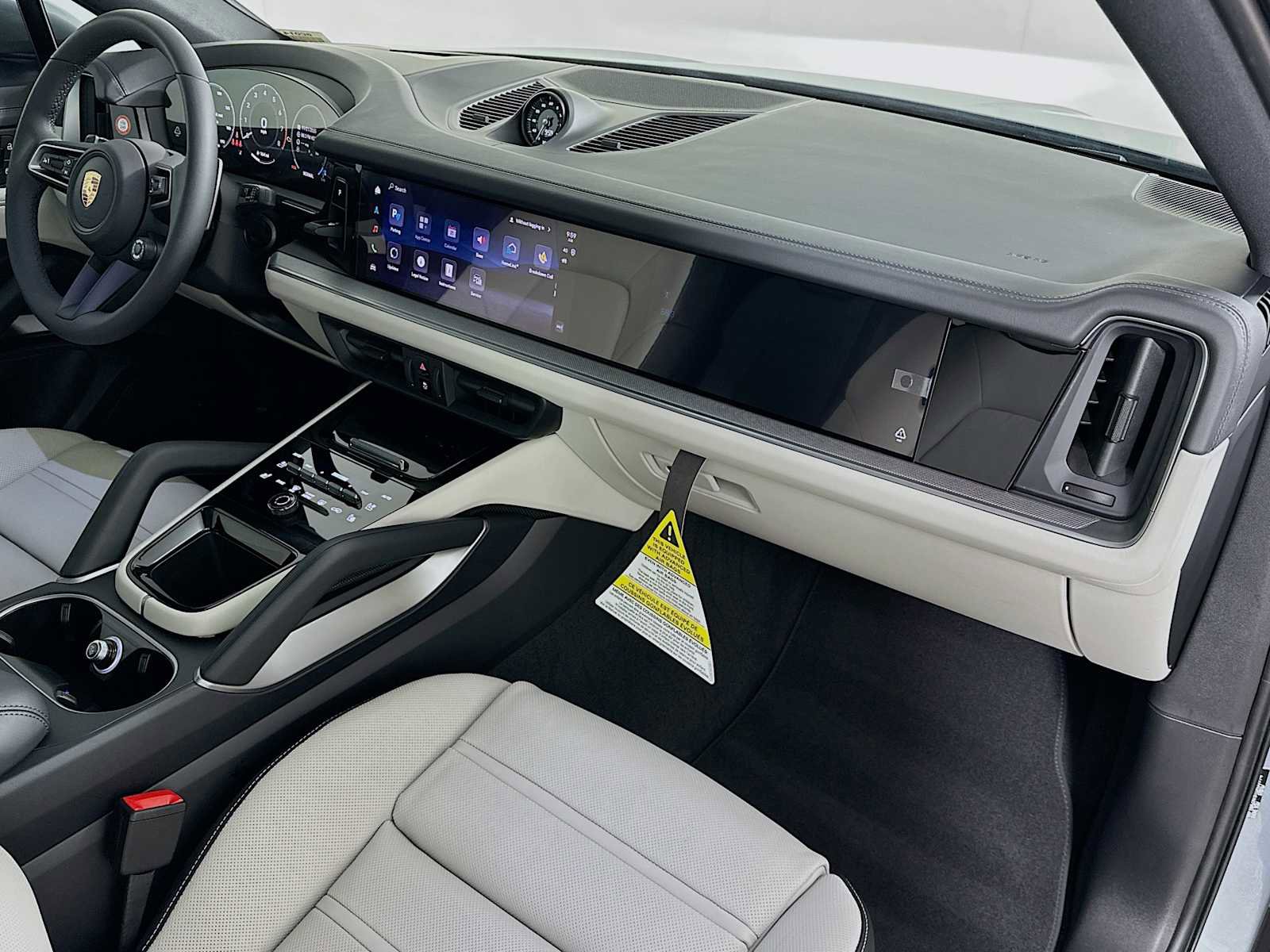 New 2026 Porsche Cayenne Coupe image 30