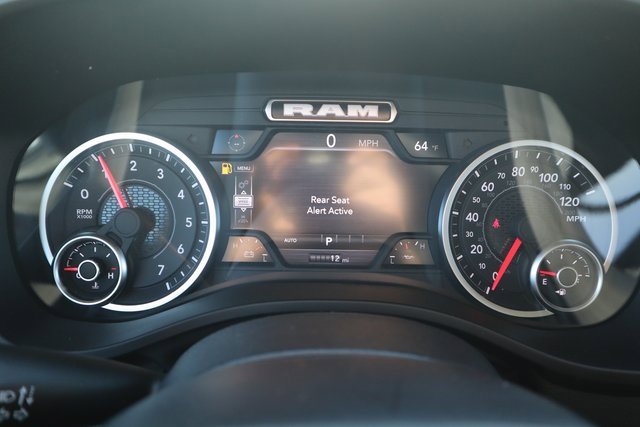 New 2026 RAM 1500 4x4 Crew Cab image 10