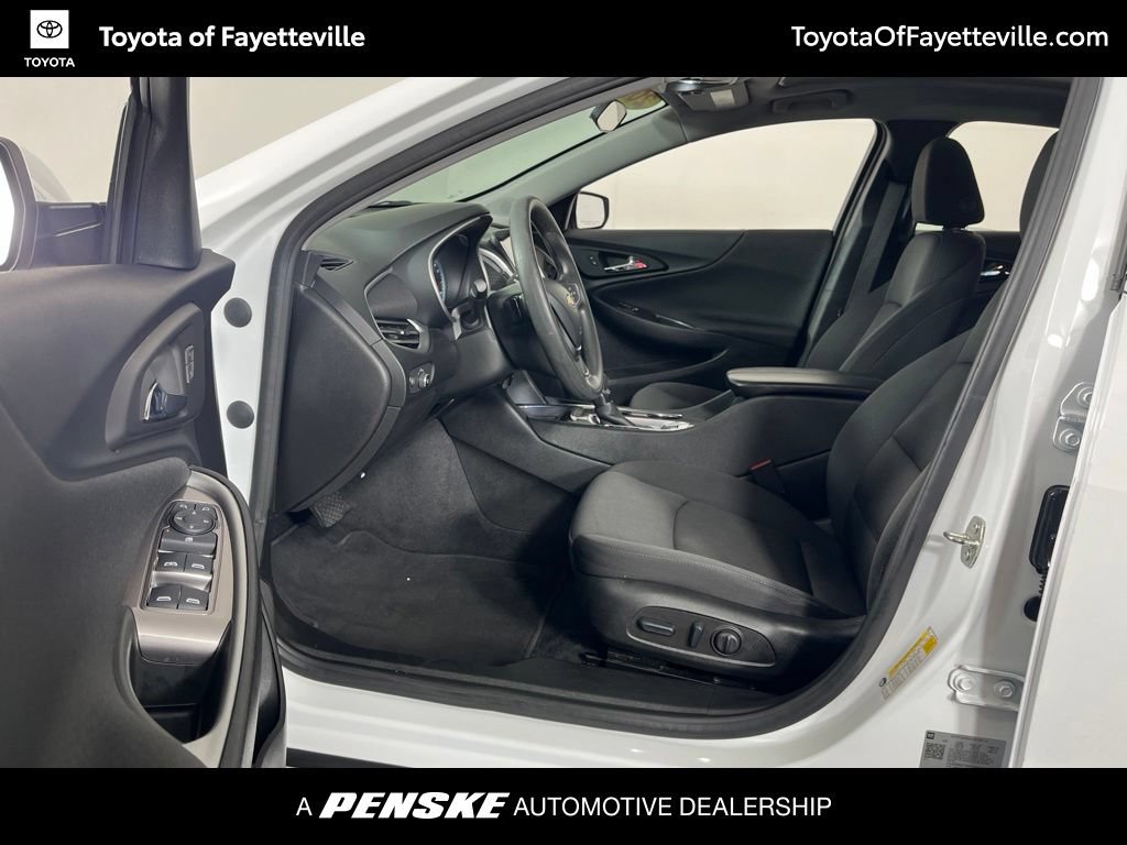 Used 2023 Chevrolet Malibu LT FWD image 25