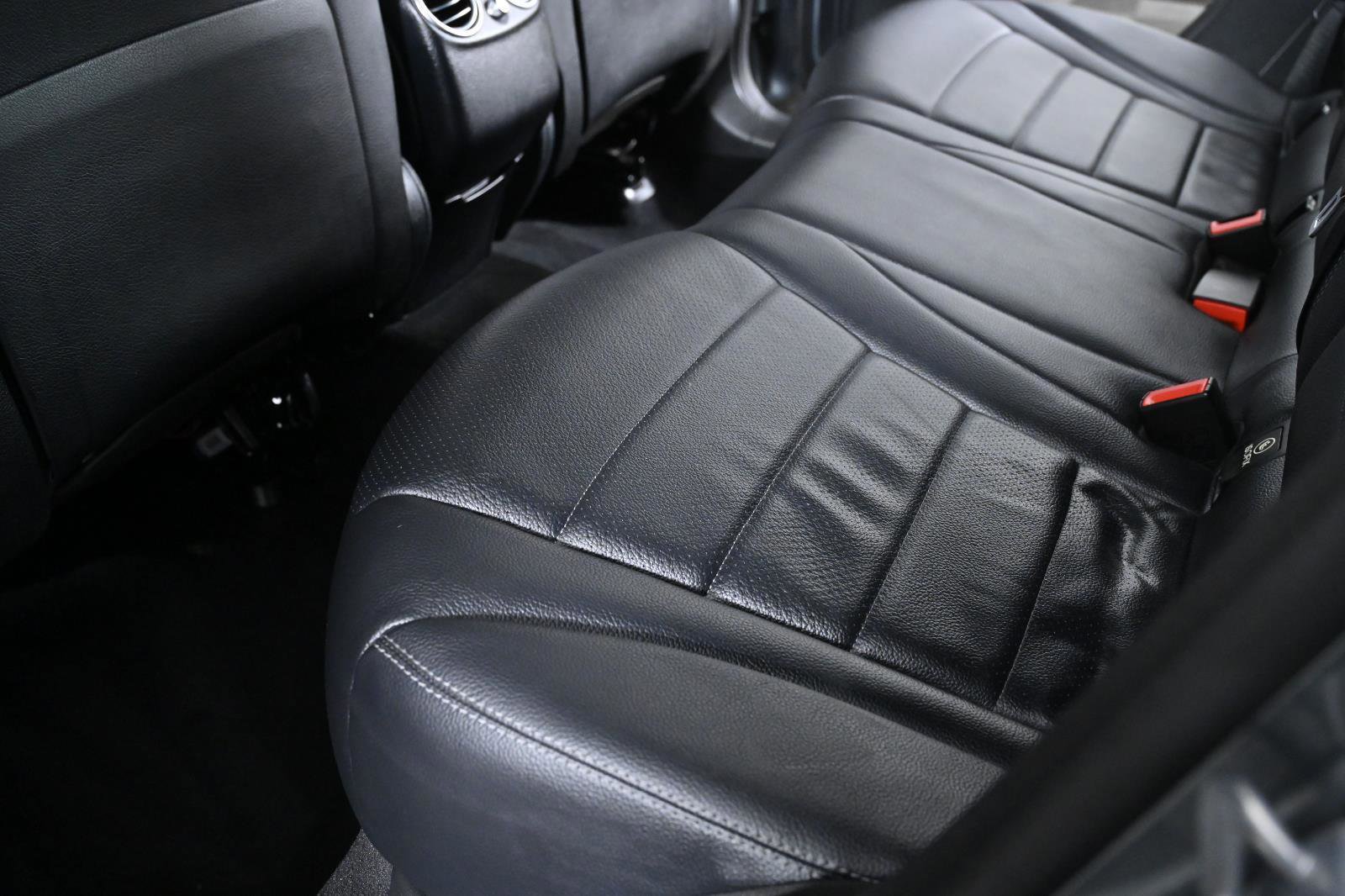 Used 2018 Mercedes-Benz GLC 300 4MATIC image 27