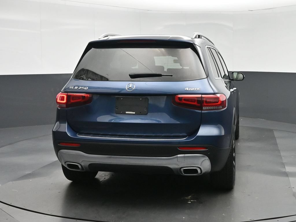 Used 2022 Mercedes-Benz GLB 250 4MATIC image 6