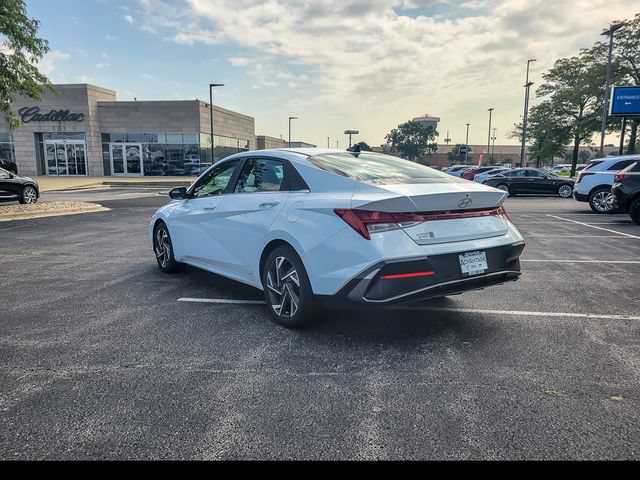 Used 2025 Hyundai Elantra SEL FWD image 10