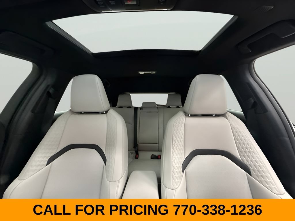 Used 2021 Lexus UX 200 w/ Accessory Package (Z1) FWD image 32