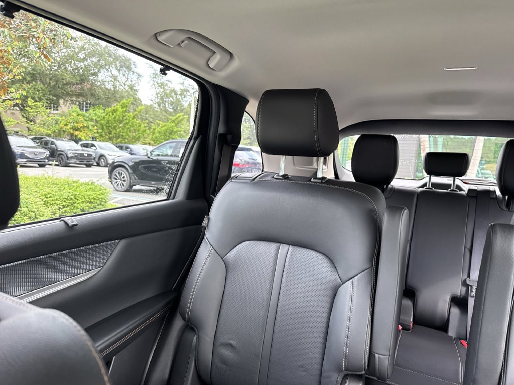 Certified 2025 MAZDA CX-90 3.3 Turbo w/ Preferred Package AWD/4WD image 17