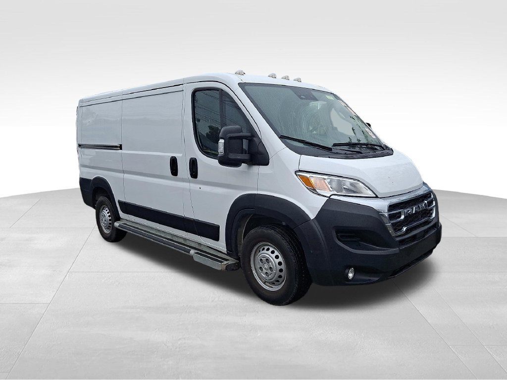 Used 2025 RAM ProMaster 2500 w/ U-Haul Equipment Group FWD image 1