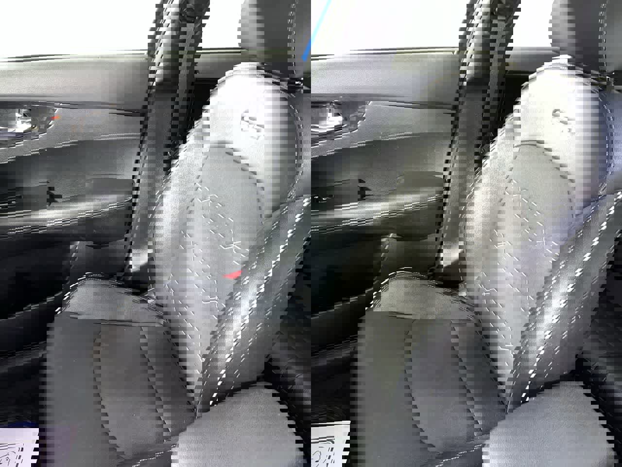 Used 2022 Kia Forte GT-Line w/ GT-Line Premium Package image 27