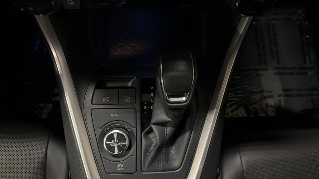 Used 2024 Toyota RAV4 Limited w/ Weather Package image 17