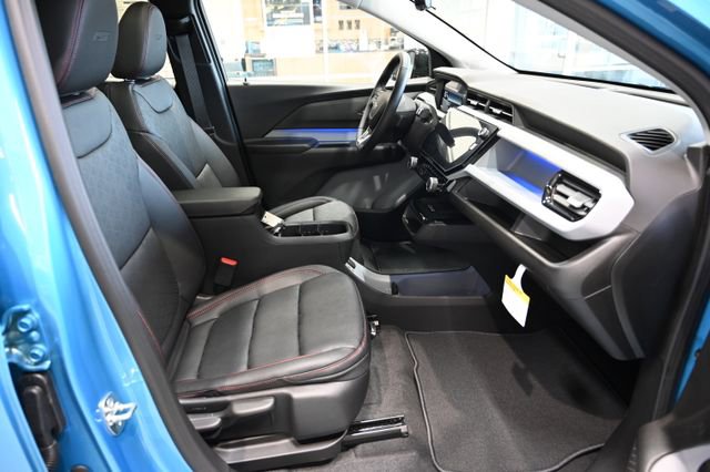 New 2027 Chevrolet Bolt RS w/ Technology Package image 10