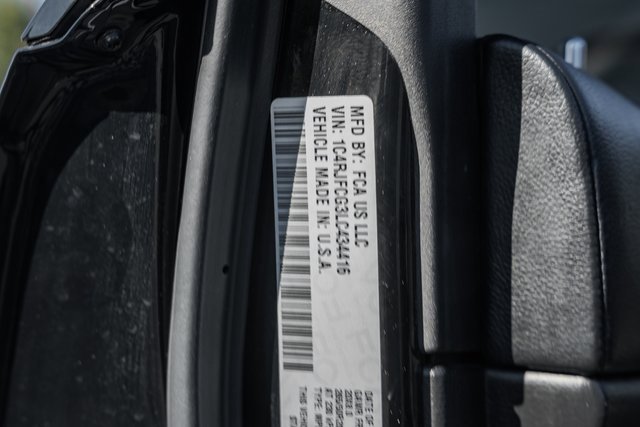 Used 2020 Jeep Grand Cherokee High Altitude image 28