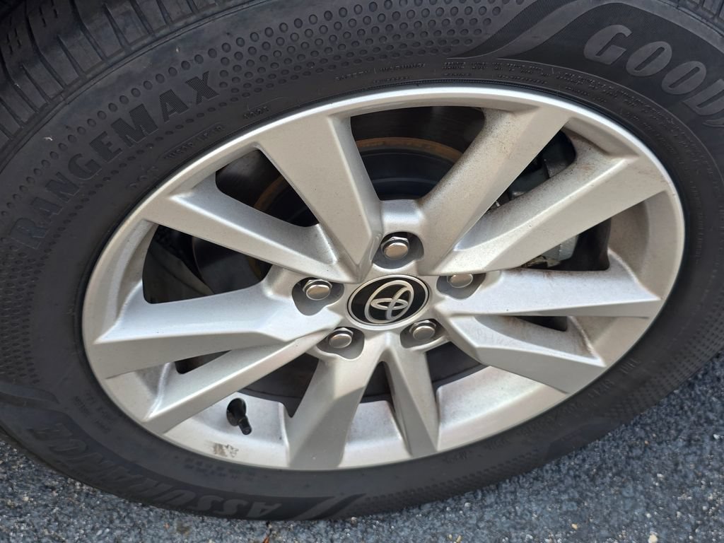 Used 2026 Toyota Camry LE FWD image 24