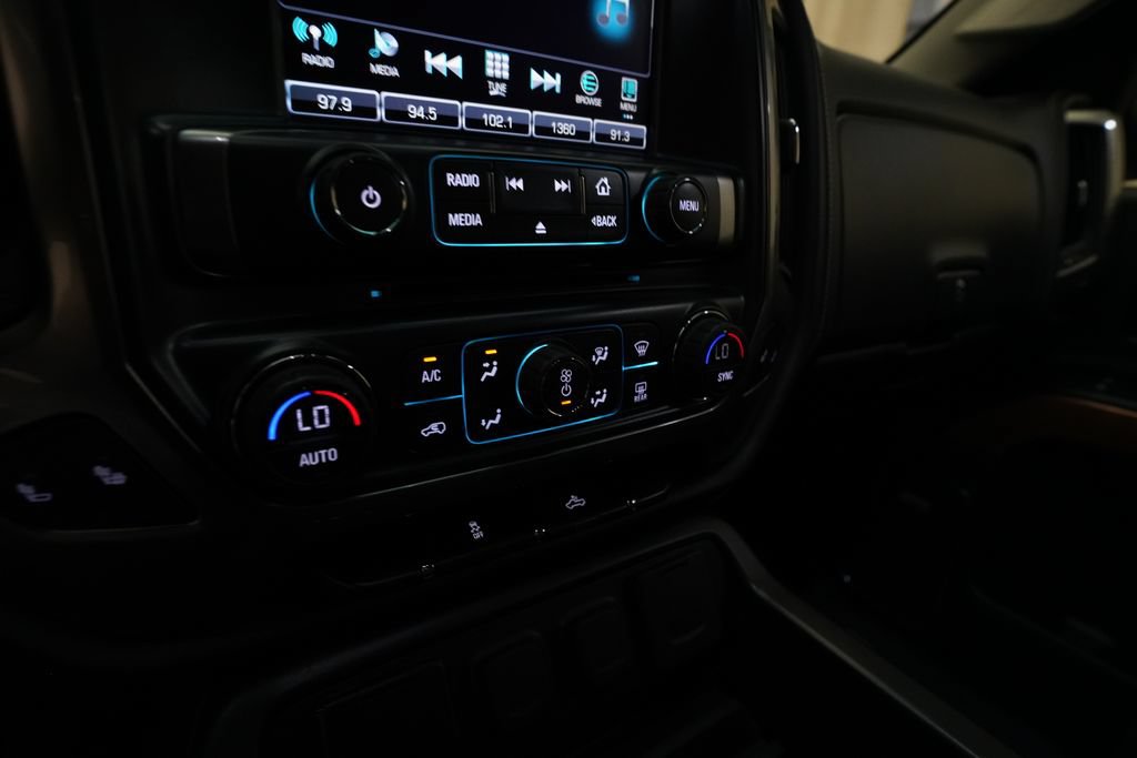 Used 2018 Chevrolet Silverado 1500 LTZ w/ Sport Package AWD/4WD image 20