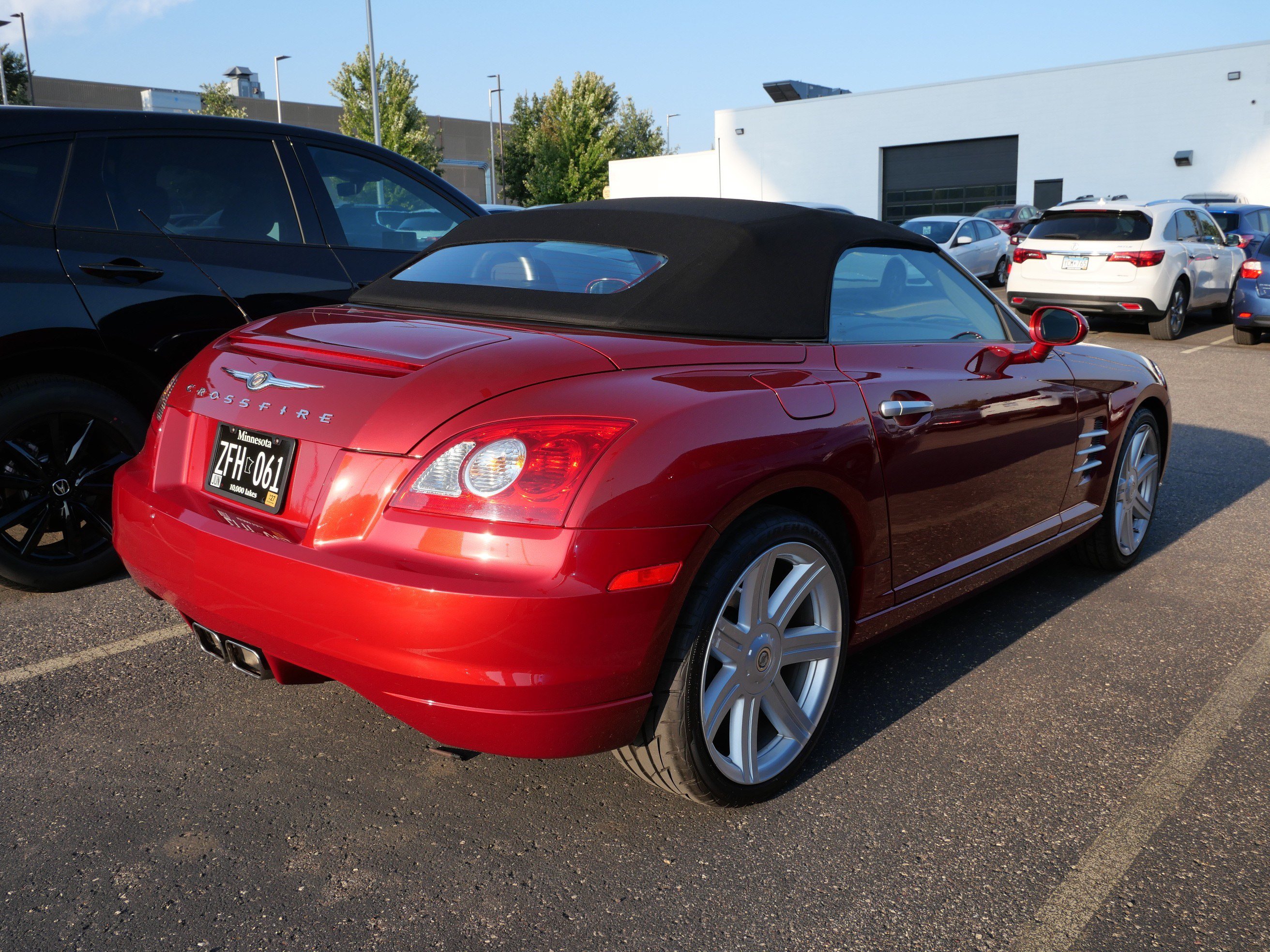 Used 2005 Chrysler Crossfire Limited RWD image 4