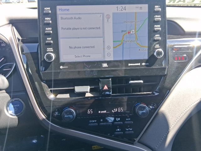 Used 2024 Toyota Camry XLE w/ Navigation Package image 22