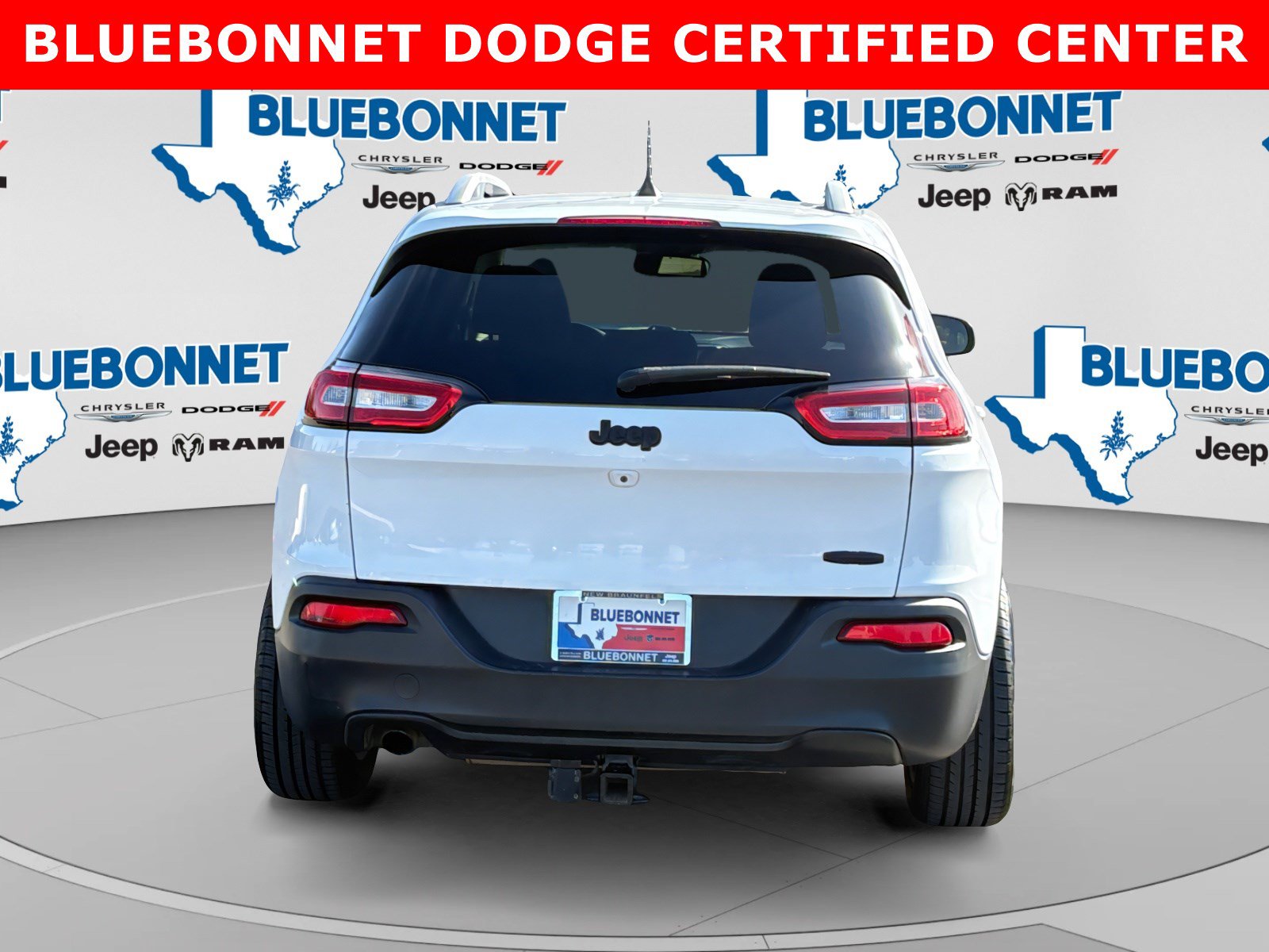 Used 2017 Jeep Cherokee Latitude w/ Comfort/Convenience Group FWD image 6