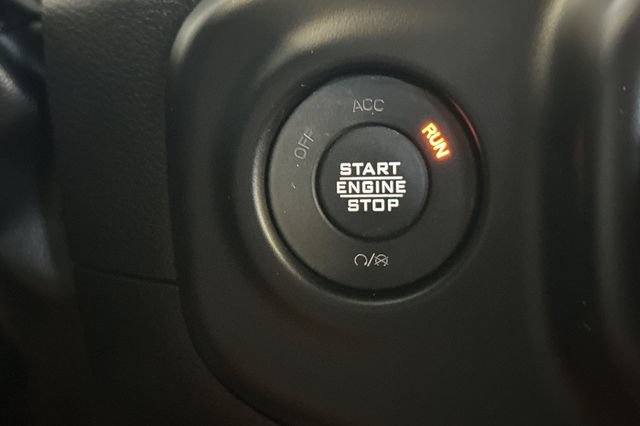 Used 2023 Jeep Wrangler Unlimited AWD/4WD image 25