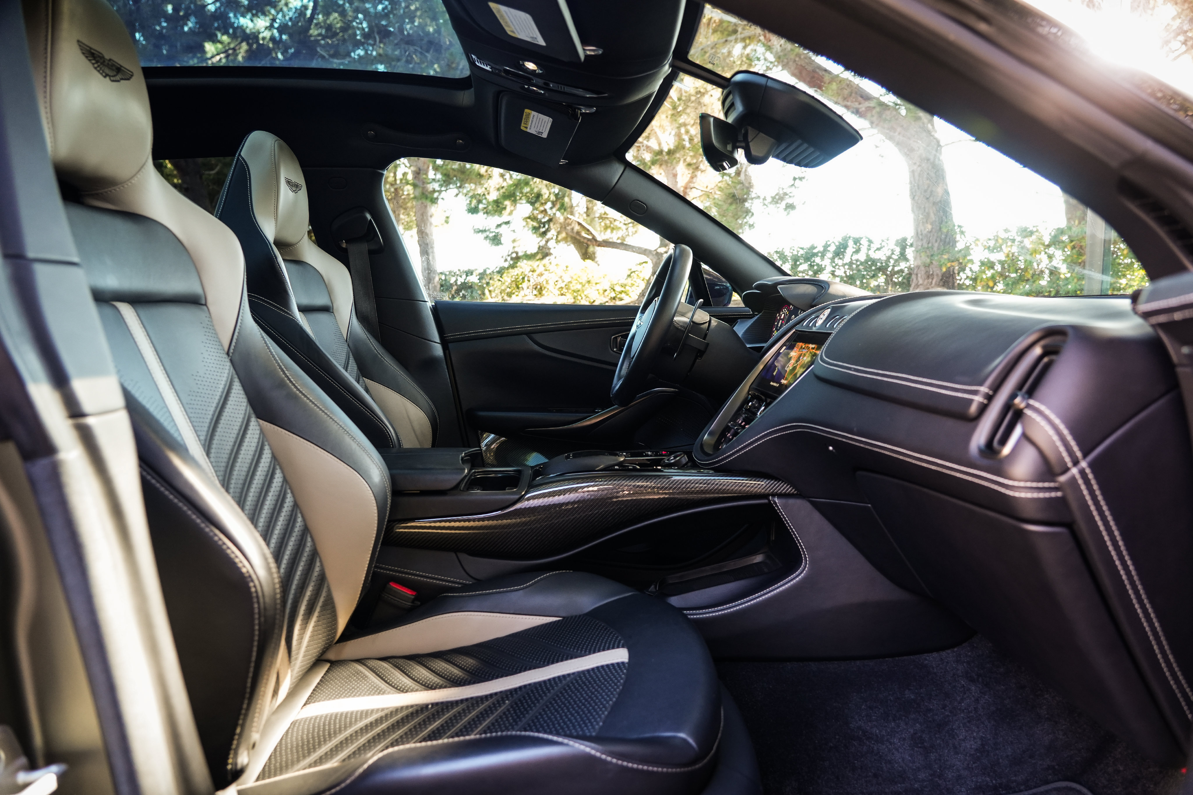 Used 2024 Aston Martin DBX 707 AWD/4WD image 16