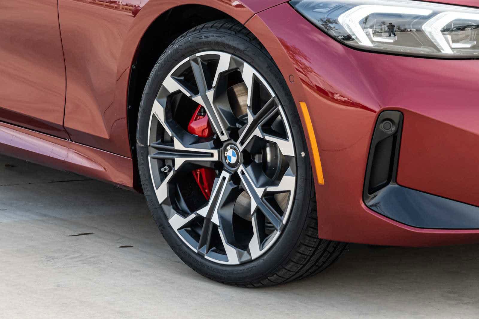 Used 2026 BMW 330i Sedan w/ M Sport Package RWD image 8
